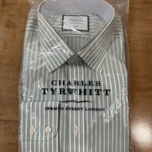 Charles Tyrwhitt Non-Iron Dress Shirt 17-34